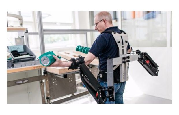 Промышленный экзоскелет Robo-mate делает владельца в десять раз сильнее