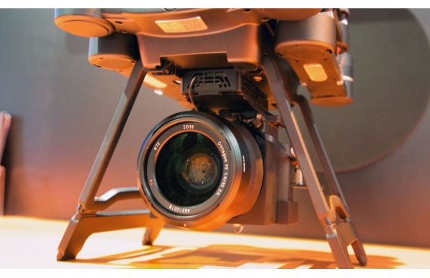ProDrone позволяет использовать с дронами обычные цифровые зеркальные камеры