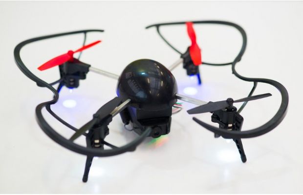 Практикум с маленьким, но хорошо оснащенным дроном Micro Drone 3.0
