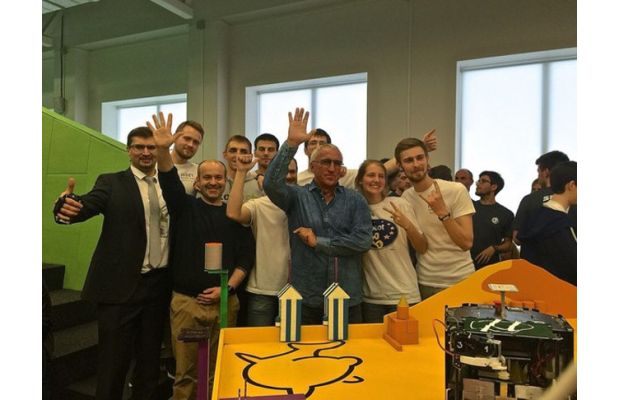 Робототехники из Сколтеха стали победителями в российском этапе Eurobot 2016 