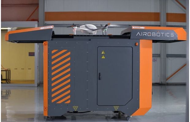 Airobotics оперативно заменяет батареи для беспилотников (+ видео)