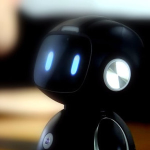 Домашний ассистент Alexa получает лицо