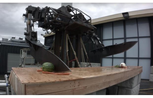 Симона Йертс + MegaBots = дикое сочетание (+видео)