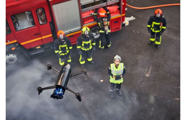 Parrot выпускает дроны для фермеров и пожарных