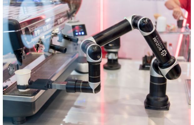 Ростех и Rozum Robotics демонстрируют универсальный робот с высокоточными «руками»
