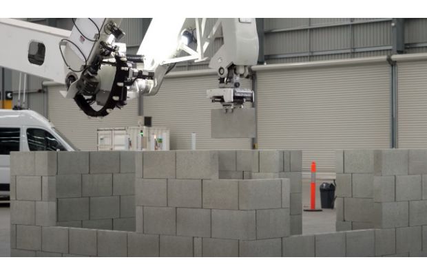 Робот-каменщик Hadrian X достиг скорости кладки 200 кирпичей в час