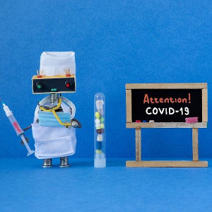 Российские ученые создали робота для забора мазка у пациентов с COVID-19