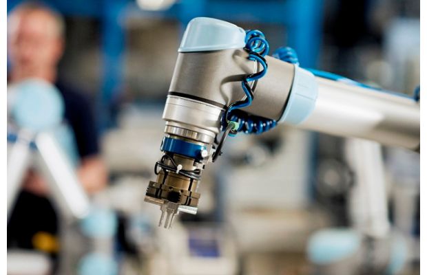 Компания Universal Robots запускает программа лизинга финансовых услуг в сотрудничестве с компанией DLL