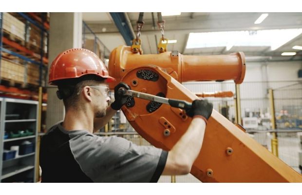 ABB обеспечивает устойчивое развитие производства за счет восстановления и модернизации тысяч старых роботов