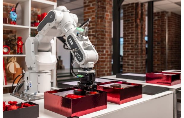 SWIFTI™, новый кобот от ABB, задает новую скорость совместной работе
