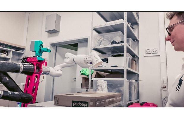 Содружество робототехнических команд под эгидой компании Dragon Tree Labs стало первым российским полуфиналистом международного конкурса ANA Avatar XPRIZE с призовым фондом $10 млн