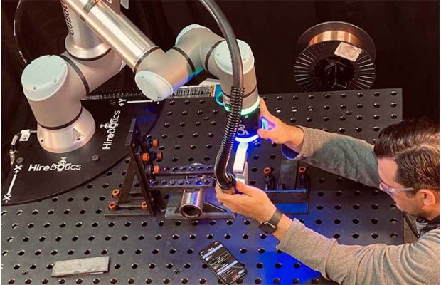 Hirebotics Cobot Welder прост в использовании и настройке