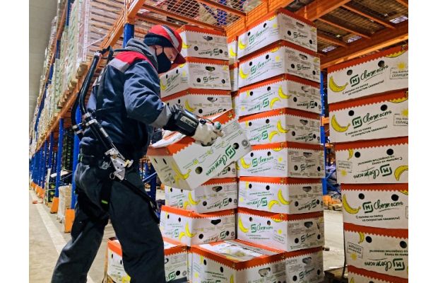 «Магнит» тестирует экзоскелет для работы в распредцентрах