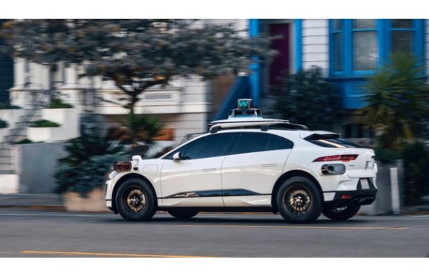 Waymo коммерциализирует поездки на автономных такси в Сан-Франциско