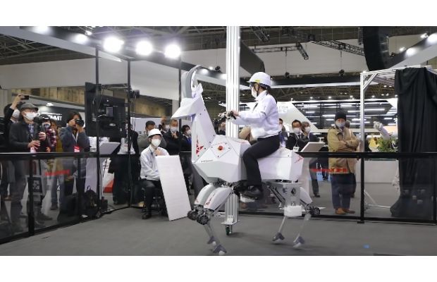Kawasaki представили четвероногого робота, способного перевозить человека