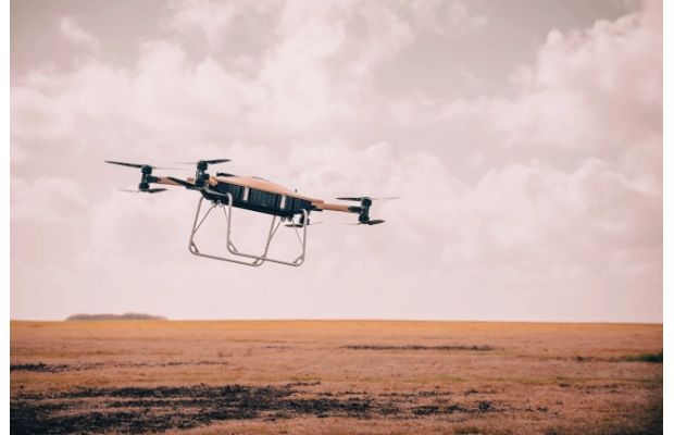 Королевский флот Великобритании испытывает тяжелые беспилотники для снабжения авианосцев