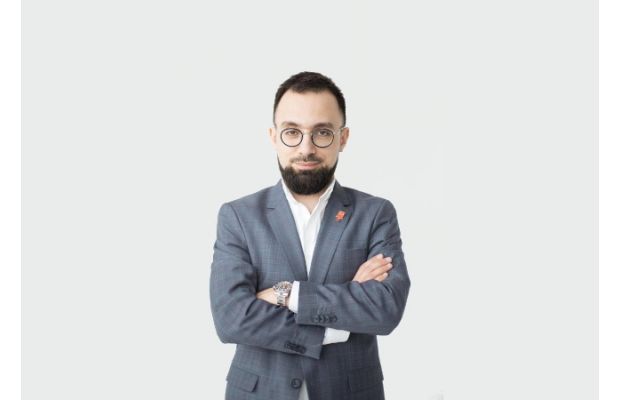 Артур Зархи (Корпорация роботов): «Через нашу компанию прошло более ста различных роботов»