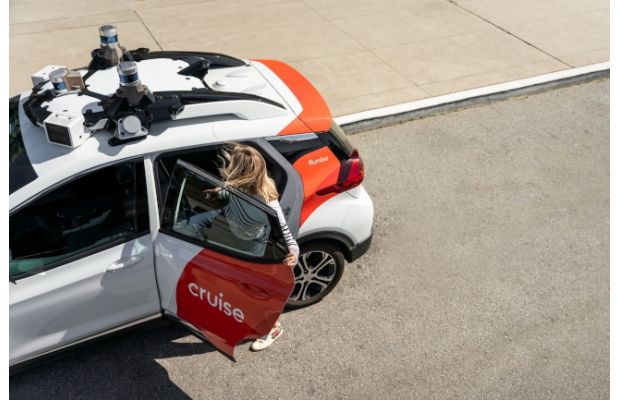 Cruise и Waymo получат разрешение на взимание платы за круглосуточный сервис роботакси в Сан-Франциско