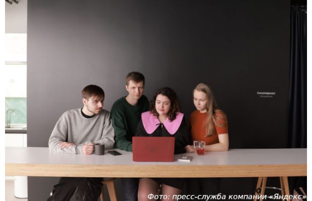 Студенты НИУ ВШЭ успешно защитили дипломы, в работе над которыми применили YandexGPT
