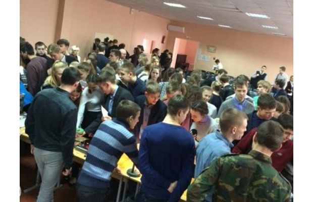 Институт электронной техники и машиностроения провел «Фестиваль передовых технологий и робототехники»