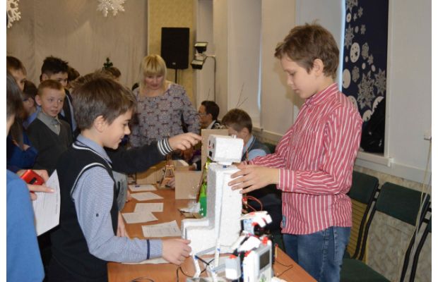 В Горно-Алтайске состоялся первый республиканский фестиваль робототехники «РобоСтарт»