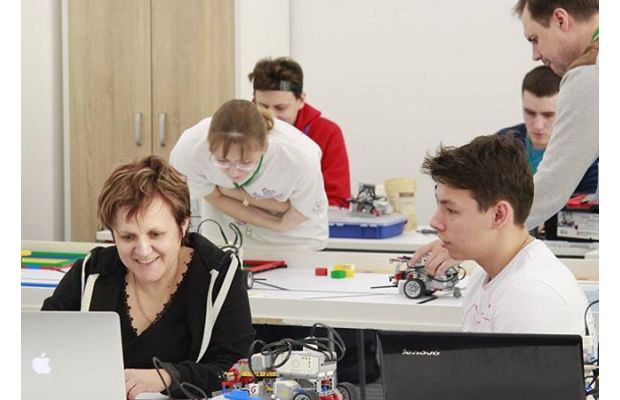 Курсы повышения квалификации педагогов по олимпиадной робототехнике