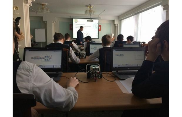 Открытый урок по направлению «Мобильная робототехника» в рамках проекта «Юные мастера»