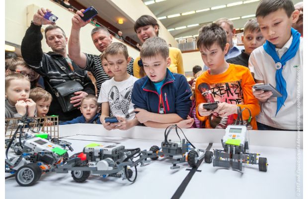 Начала работу 67-я городская выставка детского творчества в Нижнем Тагиле