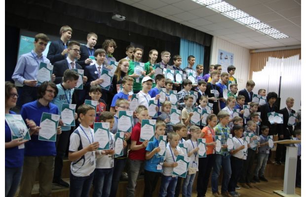 Викуловские школьники изобрели робота для борьбы с паводком