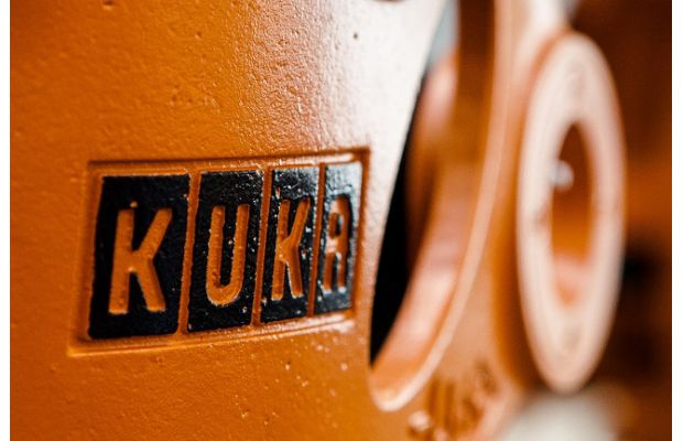 Политехники создали ПО для дистанционного управления роботами KUKA