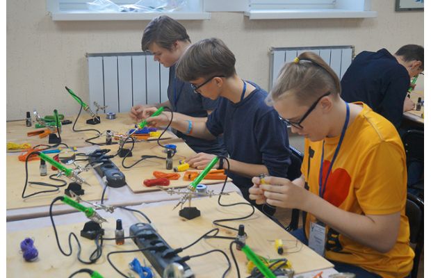 Технологический институт дал старт Первой Проектной инженерной смене «Юниоры AtomSkills»