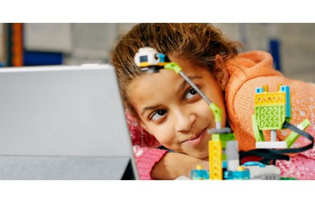 LEGO Education представила новые учебные материалы Maker для школ и детских садов 
