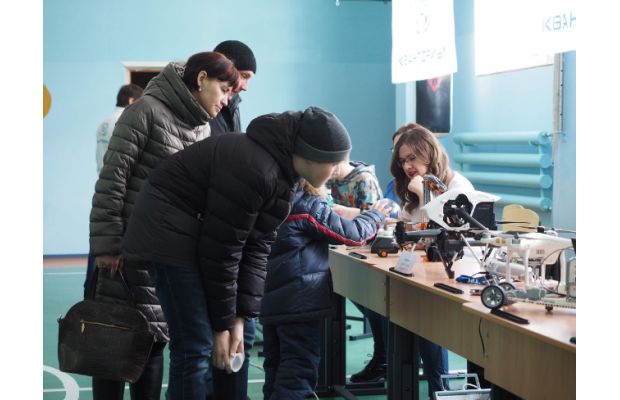 Единый день открытых дверей детских технопарков «Кванториум» состоялся в Югре