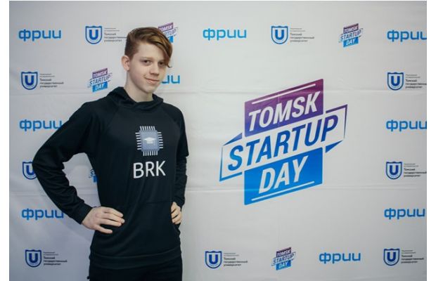 Томский школьник разрабатывает образовательный курс по электронике