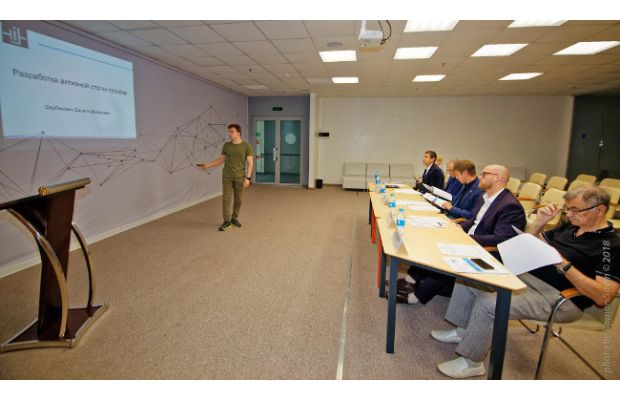 Дипломы в формате стартапов защитили студенты ДВФУ