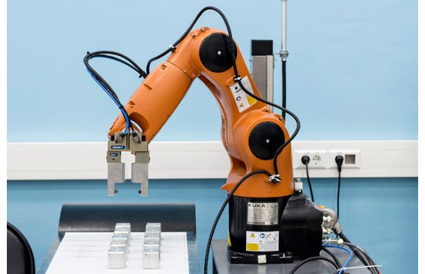 Научно-образовательный центр «Промышленная робототехника и передовые промышленные технологии» открыт в КнАГУ