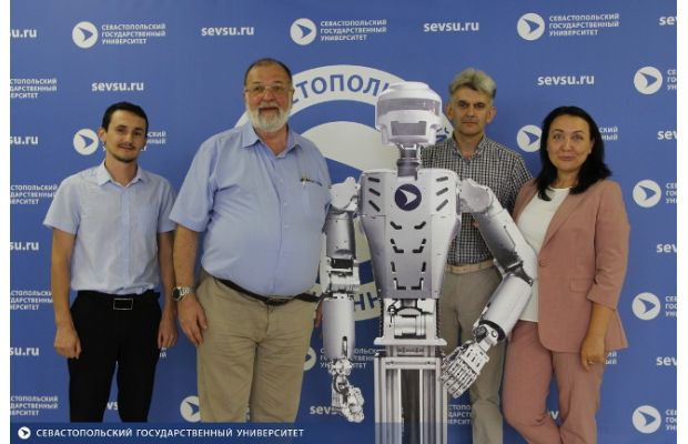 В СевГУ разработают руку-манипулятор для подводной сварки
