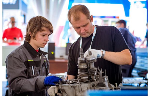 В 2018 году демонстрационный экзамен по стандартам WorldSkills сдали почти 30 000 человек