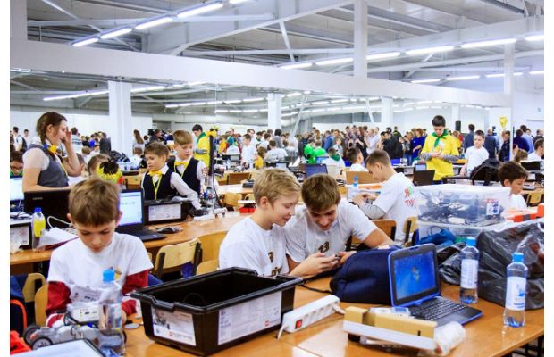 ТУСУР участвует в создании интеллекта робота-тьютора для масштабного использования в школах