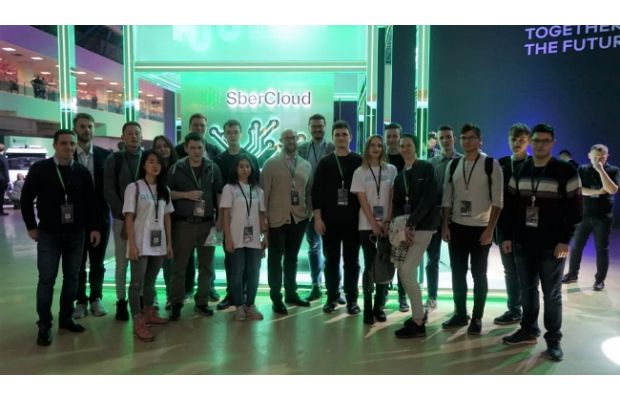 Проект команды ДВФУ признан лучшим на мировом форуме по искусственному интеллекту AIJourney