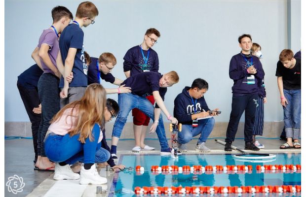 Виртуальная реальность и подводные роботы: в ДВФУ объявили победителей финала Олимпиады НТИ