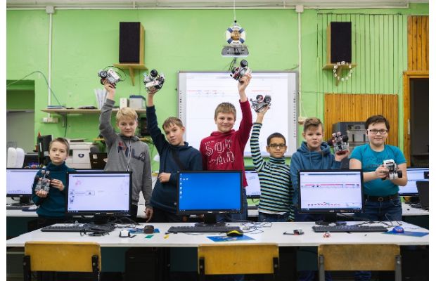 Образовательный проект «РобоНикель» открывает летнюю учебную программу