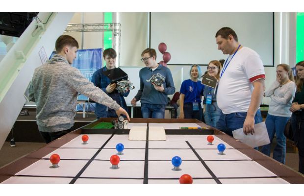 Школьный технический форум НГУ пройдет в необычном формате