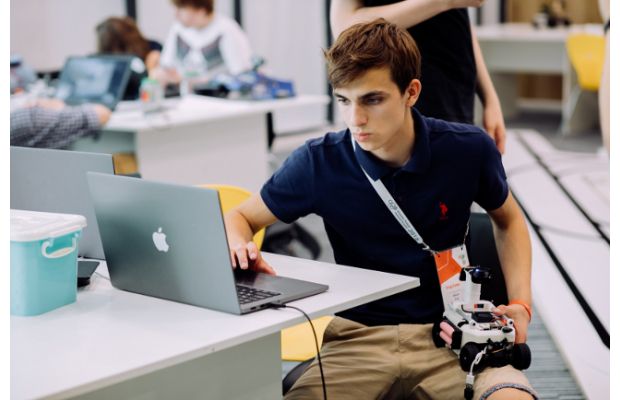 Виртуальный отбор олимпиады Innopolis Open Robotics прошли школьники из Москвы, Красноярска, Новосибирска, Минска, Новороссийска, Санкт-Петербурга и Казани