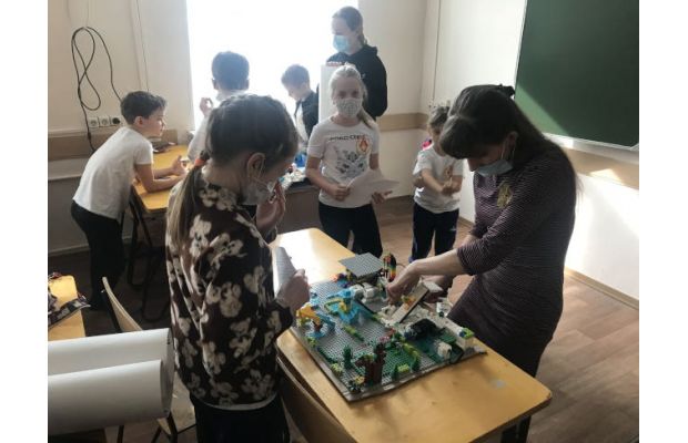 В СГТУ провели соревнования по робототехнике для школьников