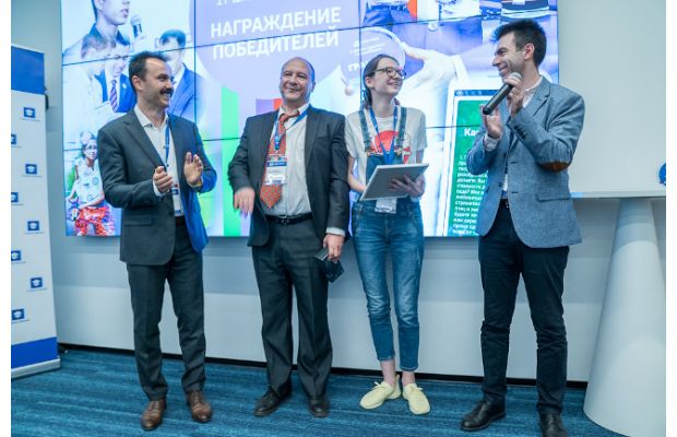 Женское дело: как школьницы и студентки достигают успехов в IT