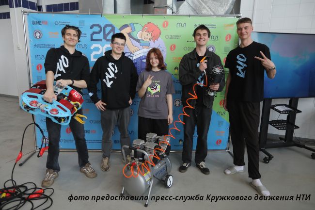 Во Владивостоке состоялись Всероссийские соревнования по подводной робототехнике Во Владивостоке состоялись Всероссийские соревнования по подводной робототехнике